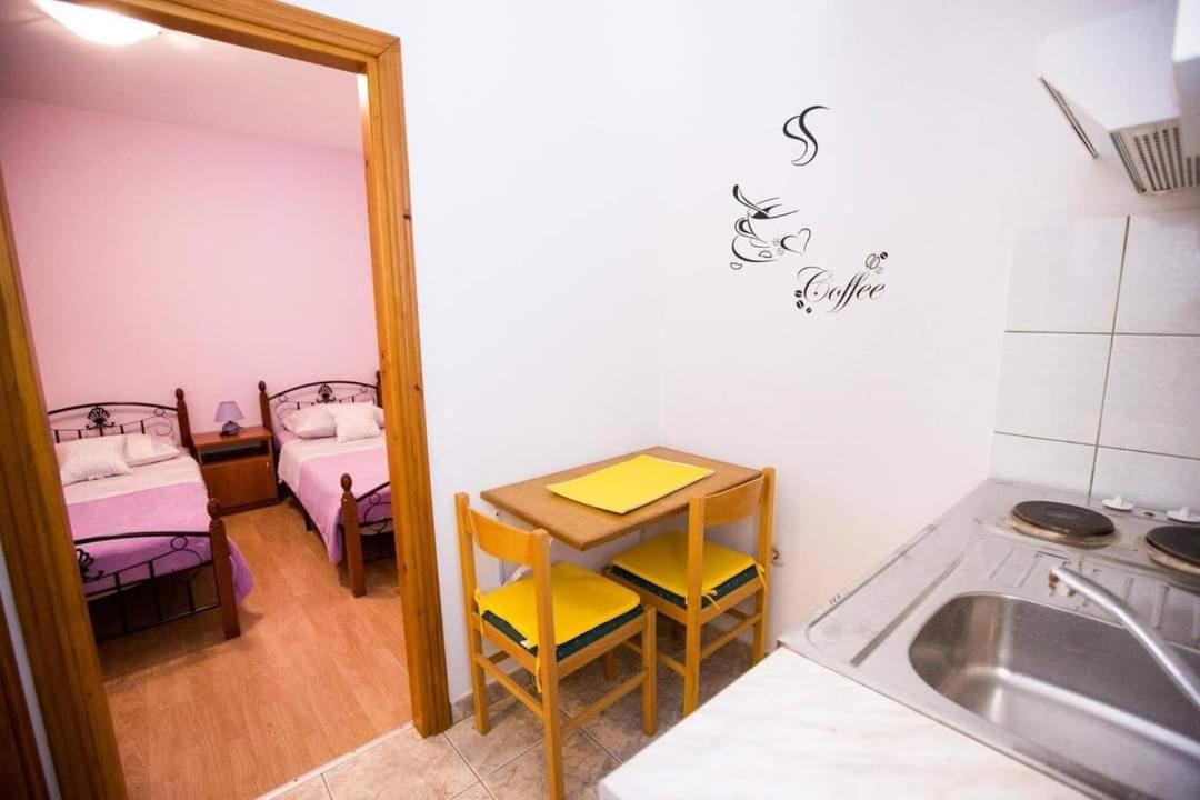 Apartmani M&S Подстрана Екстериор снимка